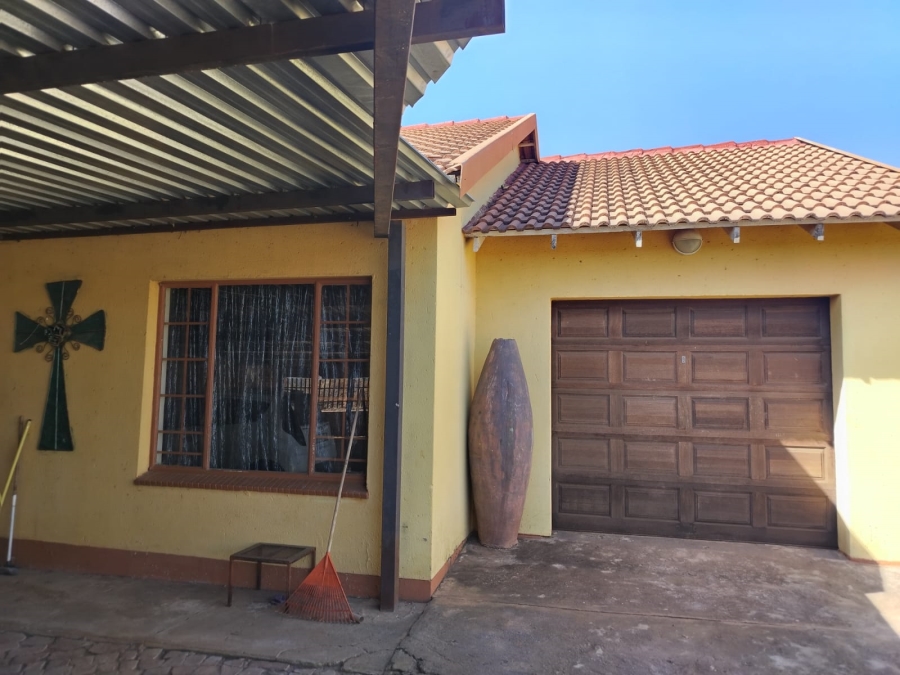 3 Bedroom Property for Sale in Swartruggens North West